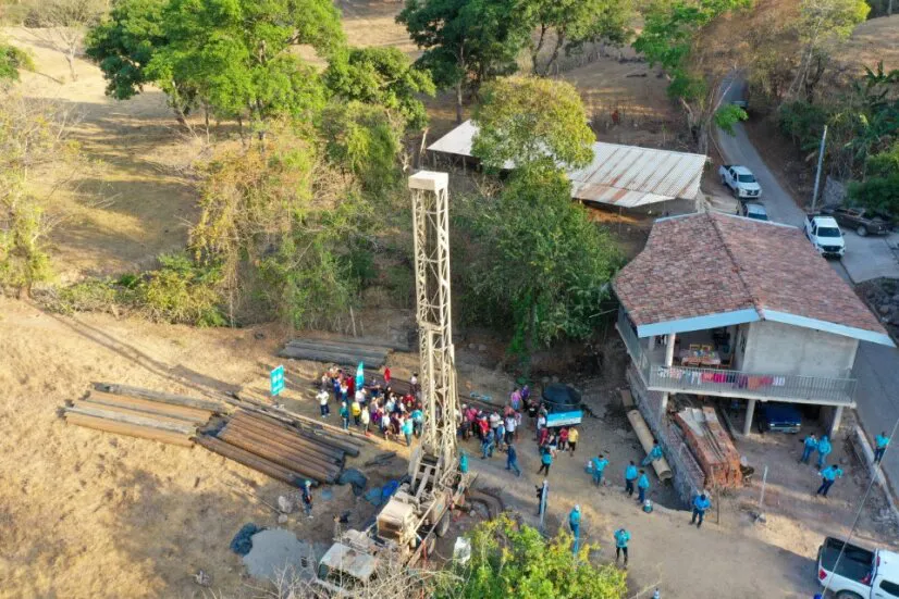 cab558f6-1146-43b6-bb38-e8e4c28fb223