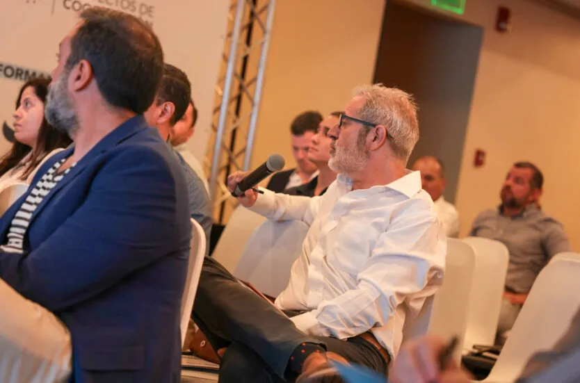 5c829efd-3fb7-46ee-be32-8de86364375a