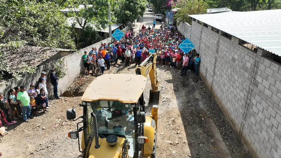 3f4db6e4-5401-4fae-afc9-d201cd3b4987