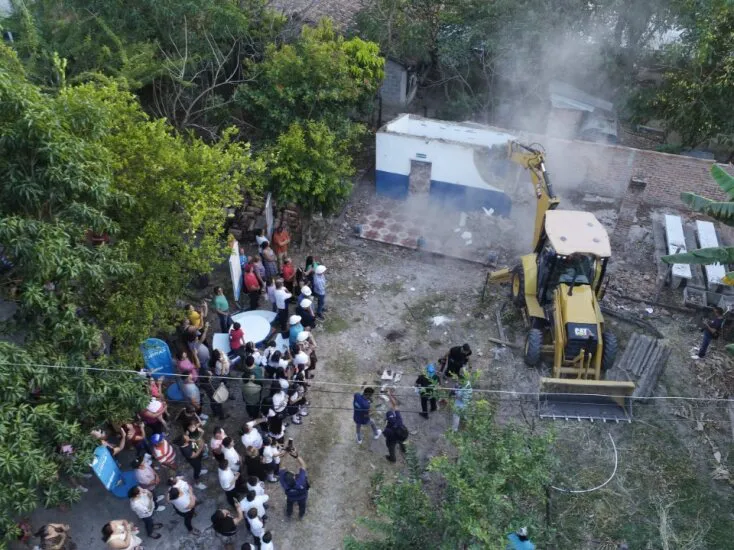 a848473e-2d5b-456c-81fe-e87b6417dd35